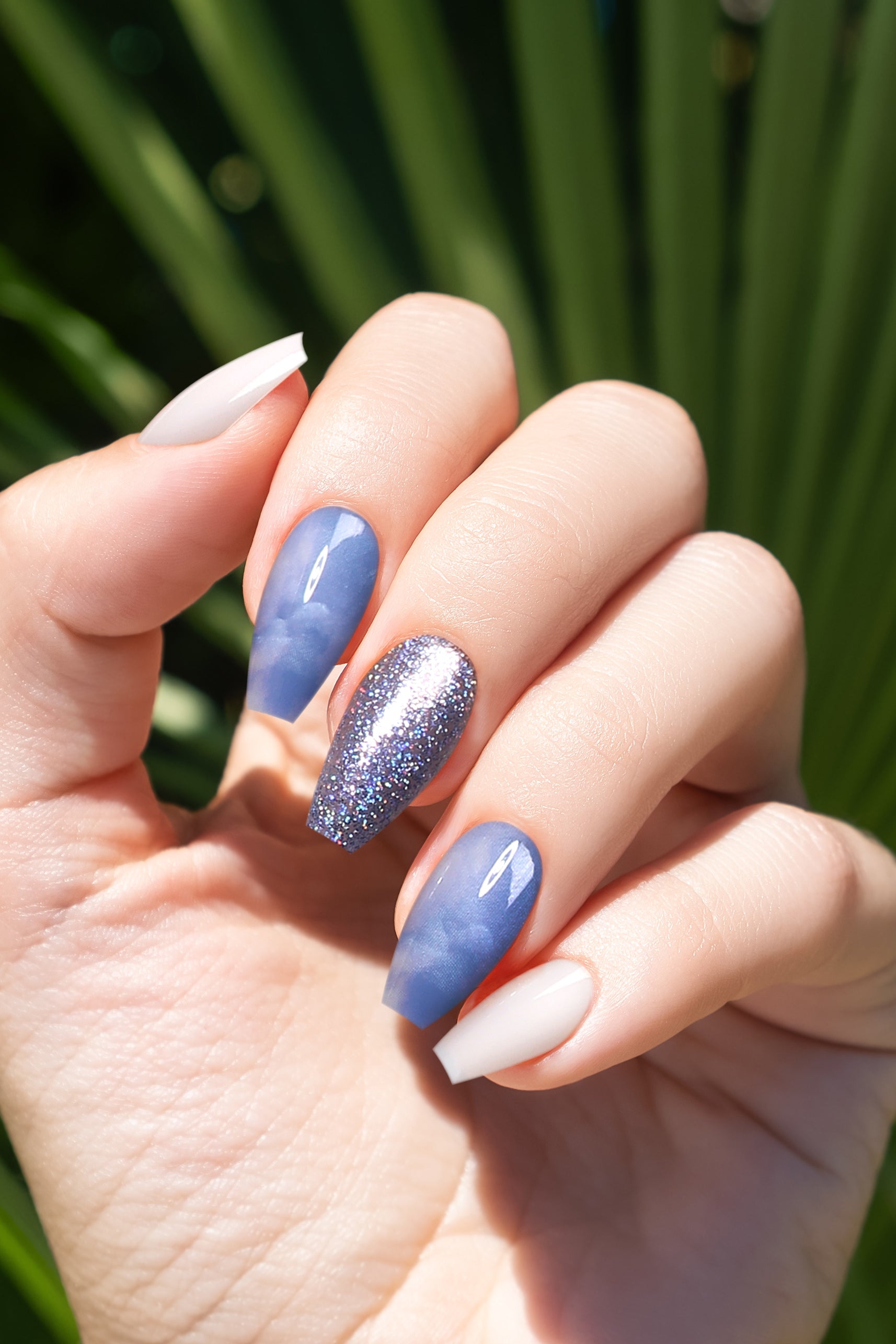 Bonmuz Wonderland | Soft & Durable Press - On Nails - GloMode