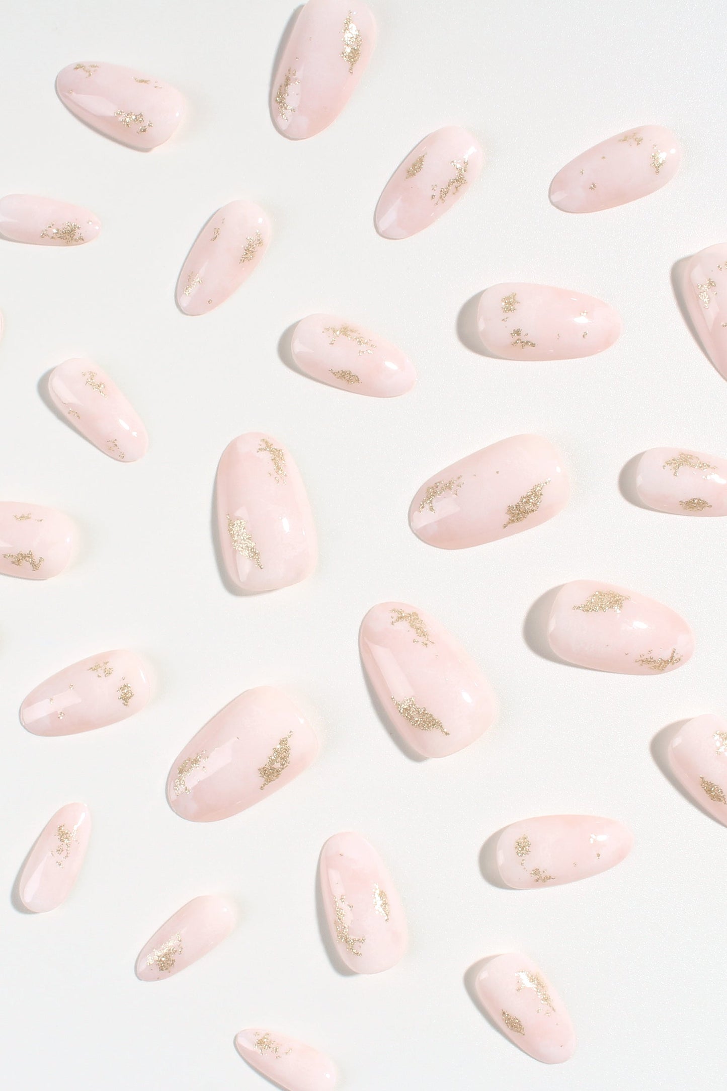 Bonmuz Hushed Shimmer | Soft & Durable Press - On Nails - GloMode