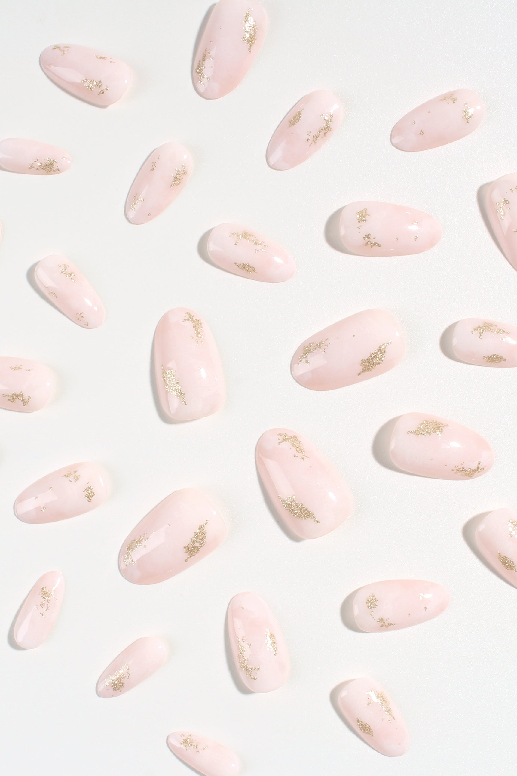 Bonmuz Hushed Shimmer | Soft & Durable Press - On Nails - GloMode