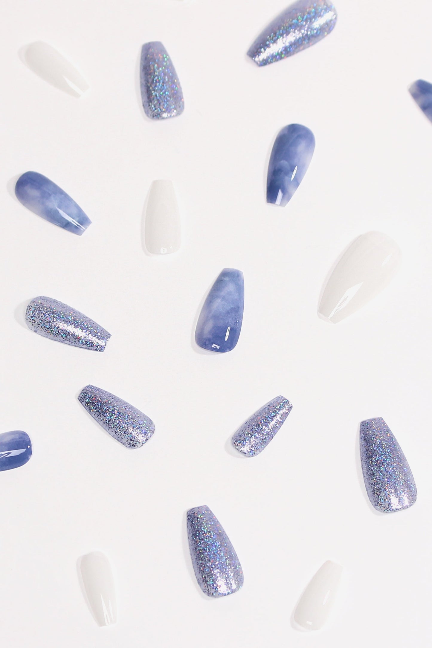 Bonmuz Wonderland | Soft & Durable Press - On Nails - GloMode