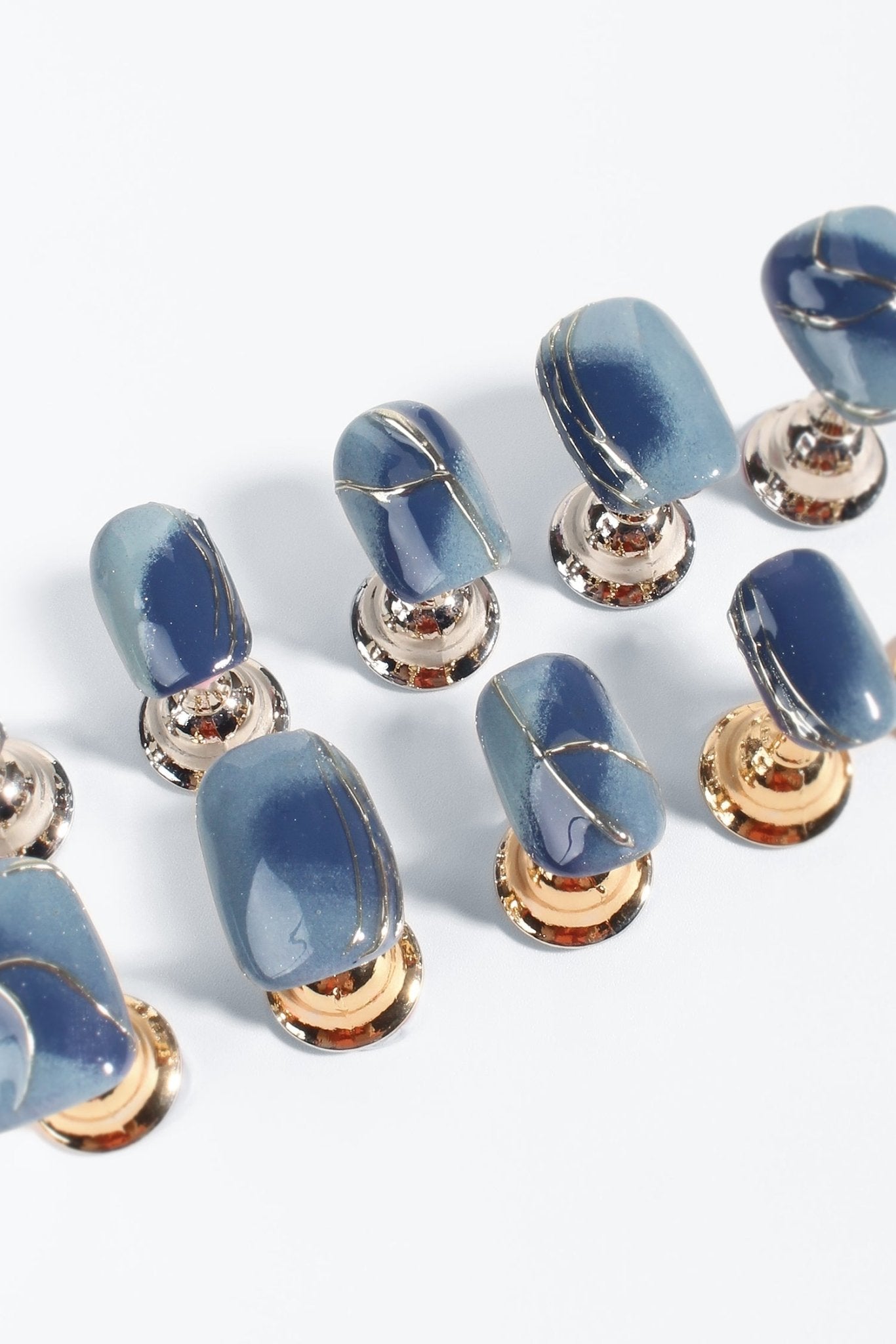 Bonmuz Serenity Waves | Pro Handmade Gel Nails - GloMode