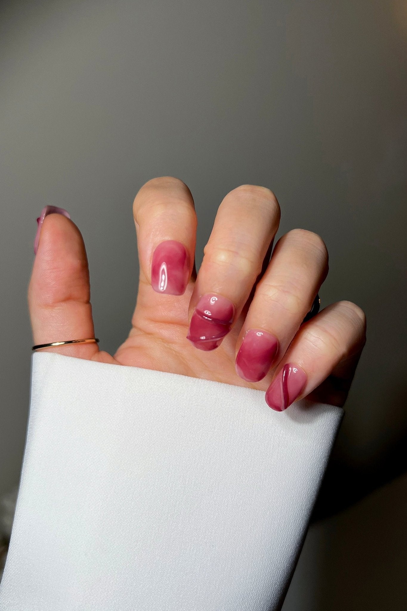 Bonmuz Vintage Garnet | Pro Handmade Gel Nails - GloMode